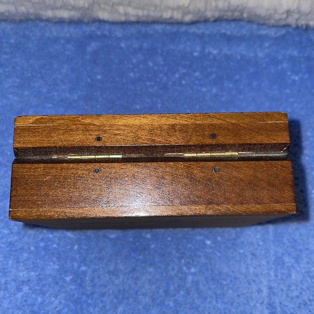 Vintage 1950’s Hand Carved Wood Bird Design Trinket Box. - Picture 8 of 8